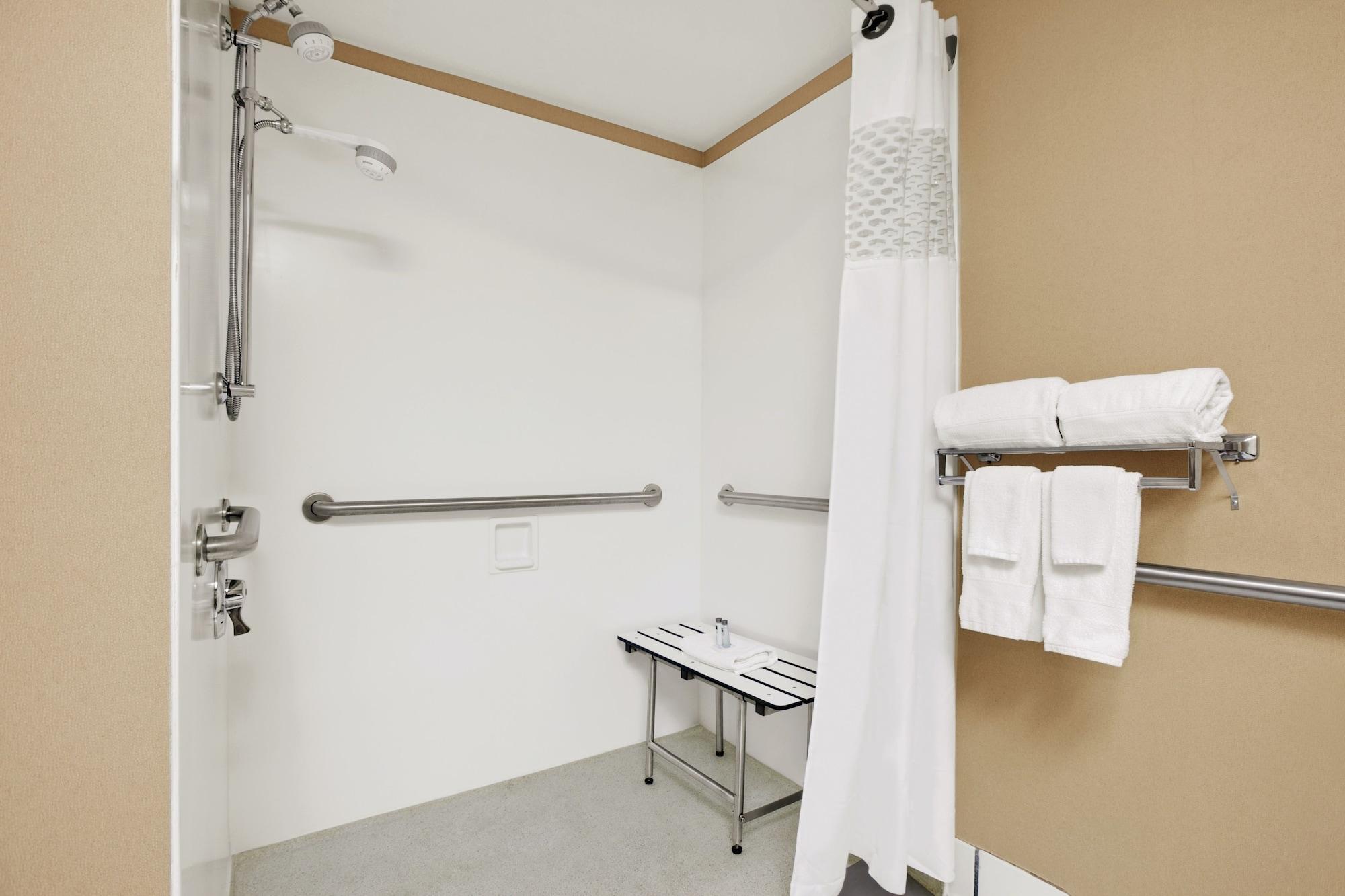 Hampton Inn Chicago-Midway Airport Bedford Park Экстерьер фото