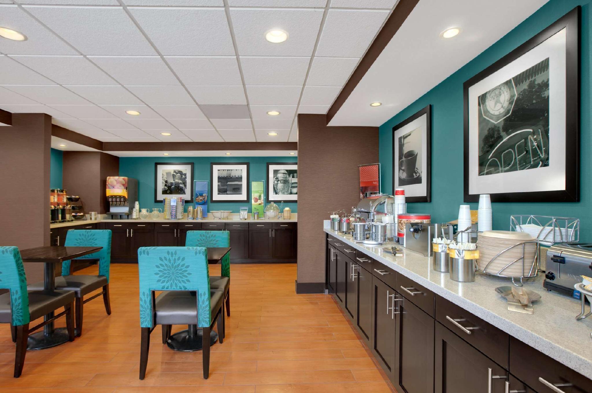 Hampton Inn Chicago-Midway Airport Bedford Park Экстерьер фото