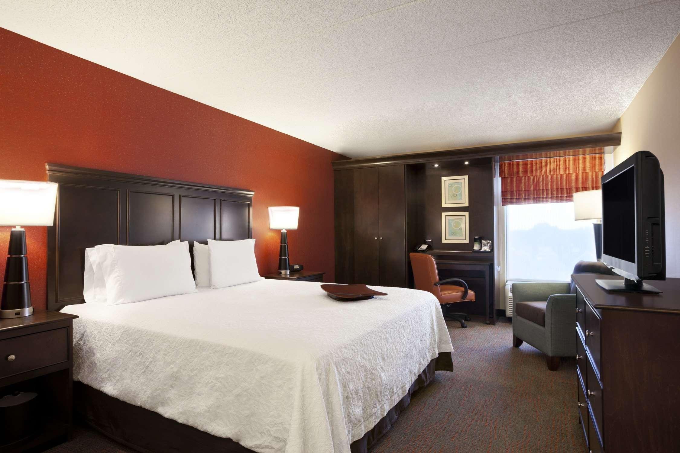 Hampton Inn Chicago-Midway Airport Bedford Park Экстерьер фото