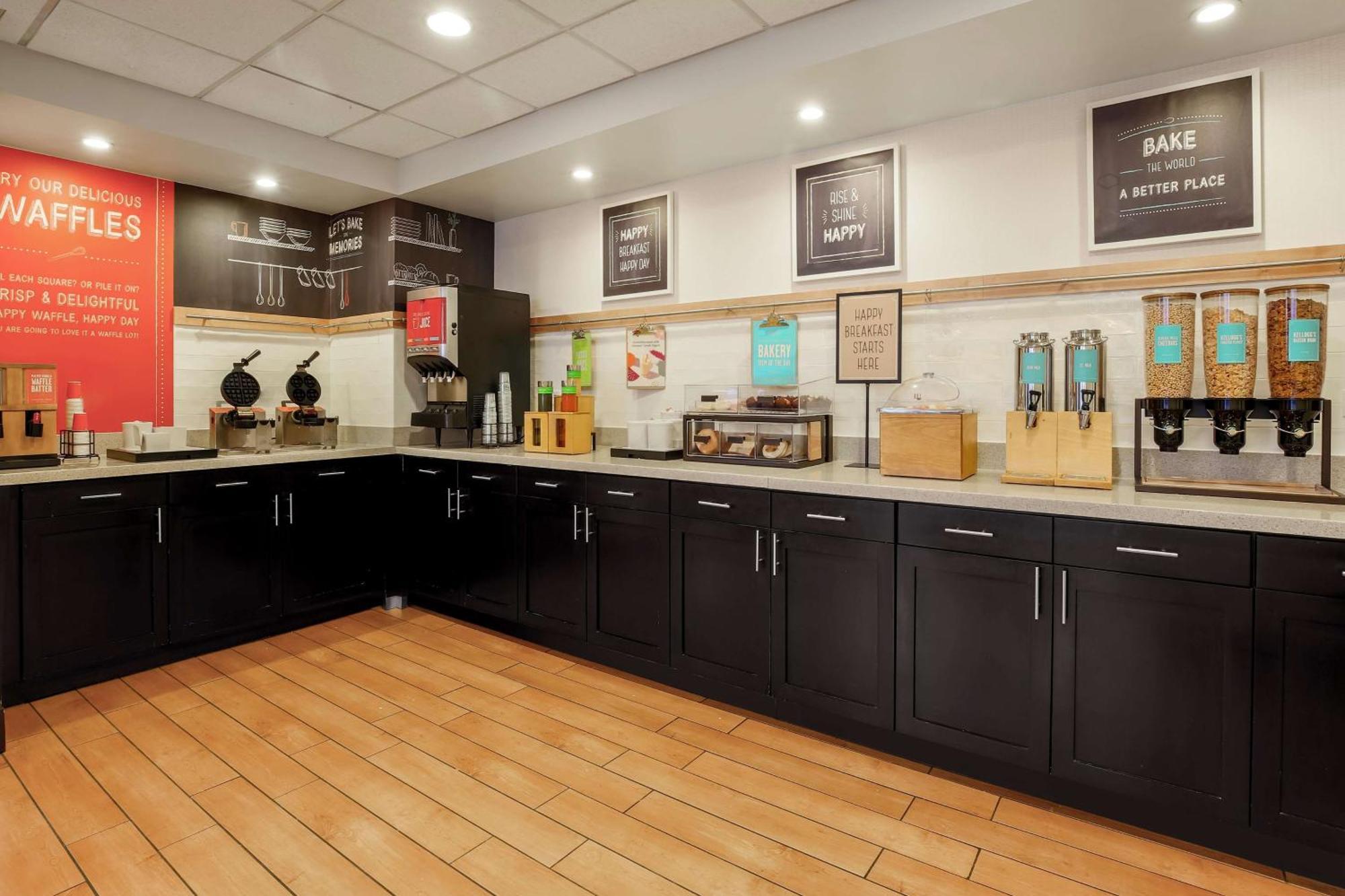 Hampton Inn Chicago-Midway Airport Bedford Park Экстерьер фото