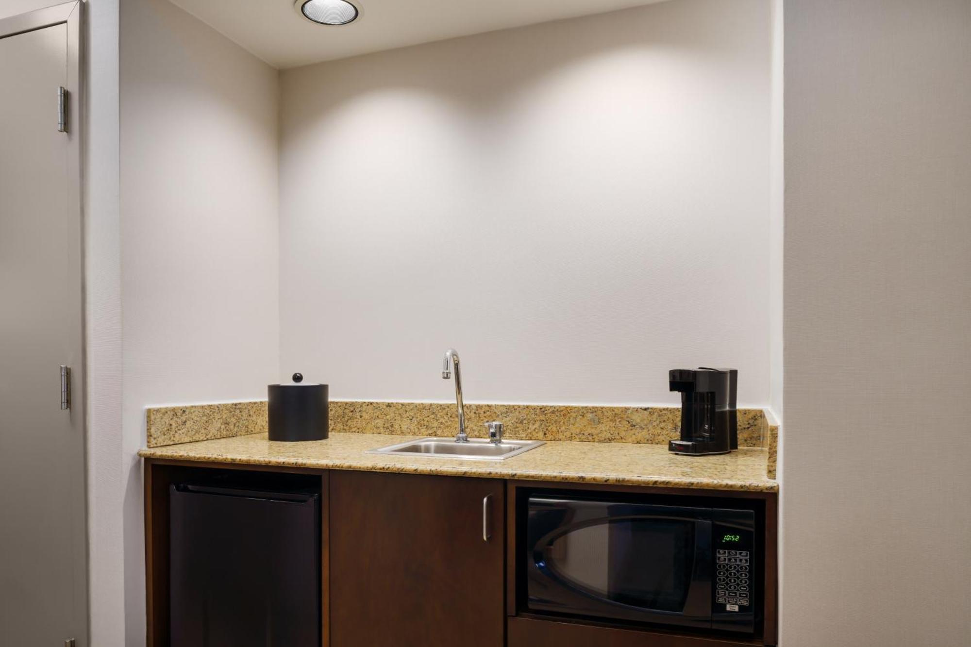 Hampton Inn Chicago-Midway Airport Bedford Park Экстерьер фото